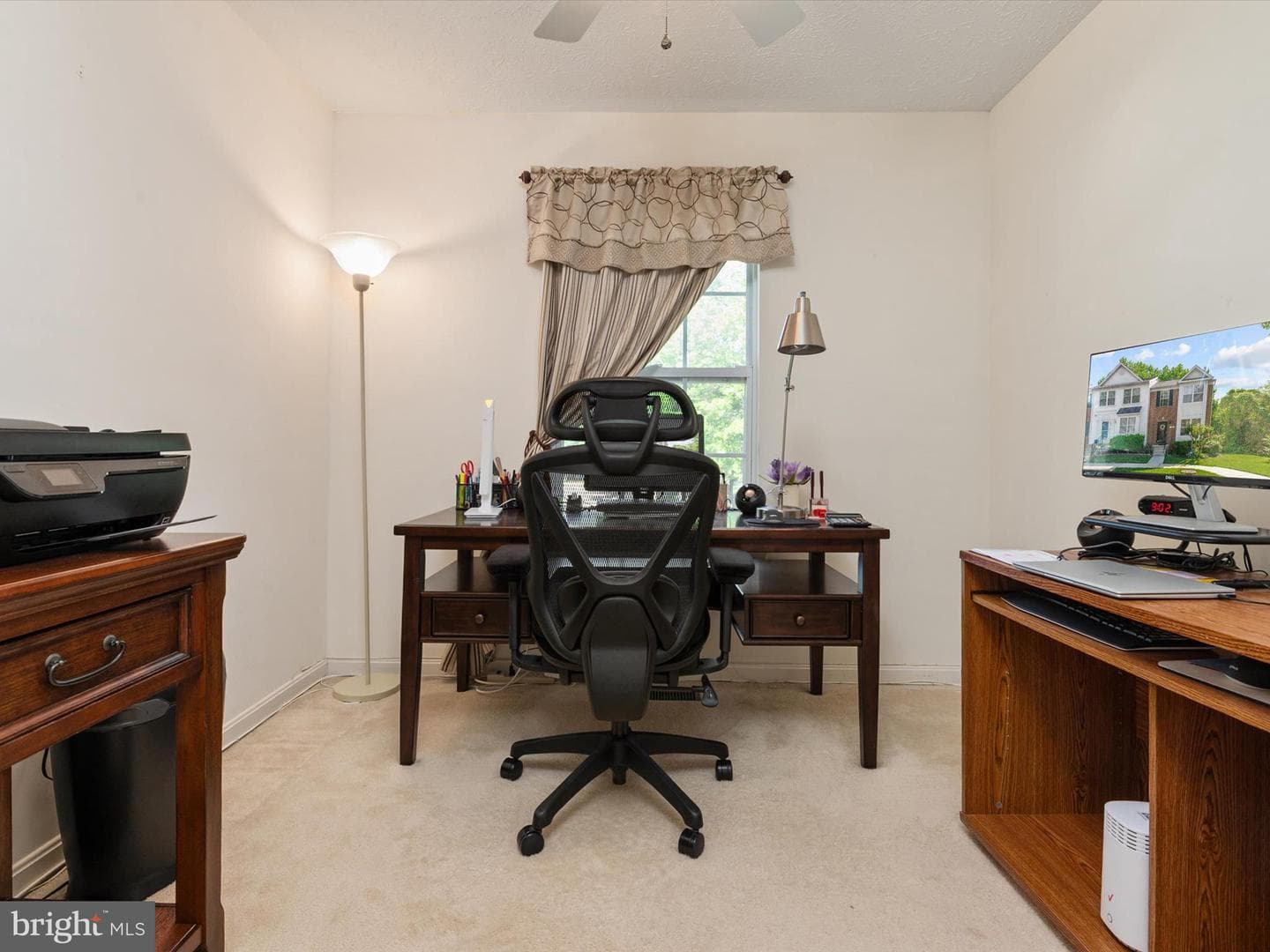 112 Perth Amboy Court photo 26
