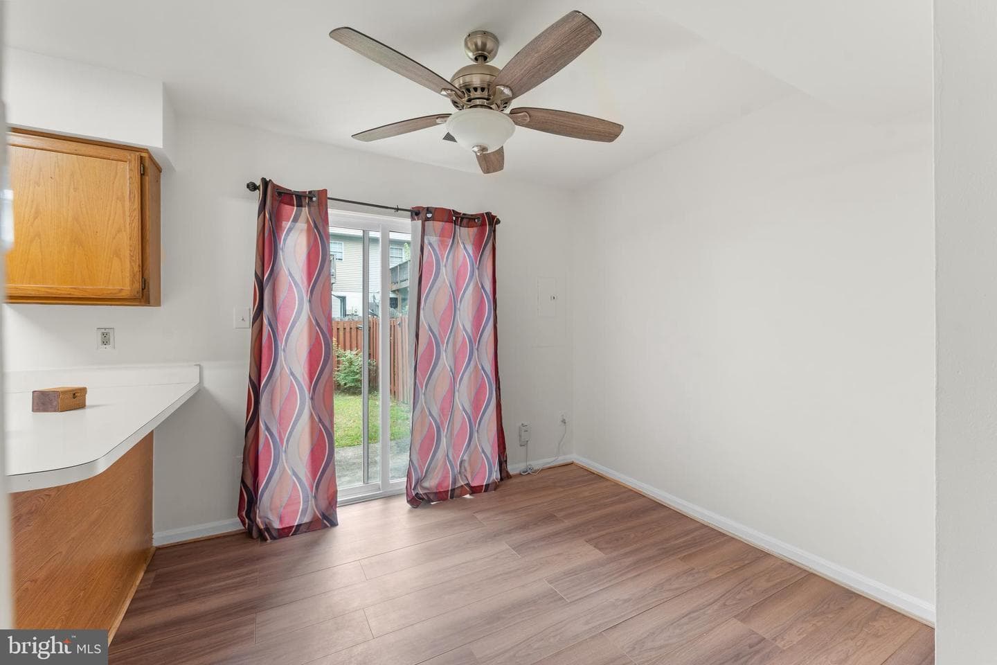 1008 Hanbury Court photo 12