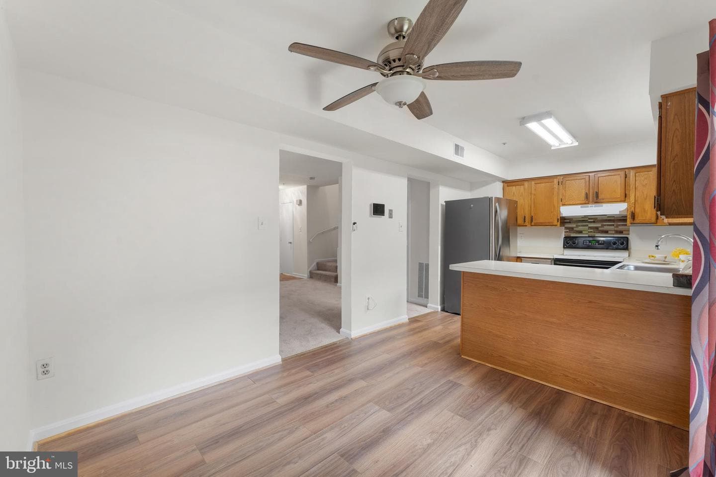 1008 Hanbury Court photo 14