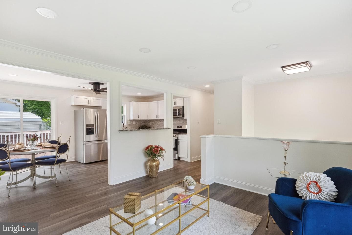 1815 Hollydale Road photo 13