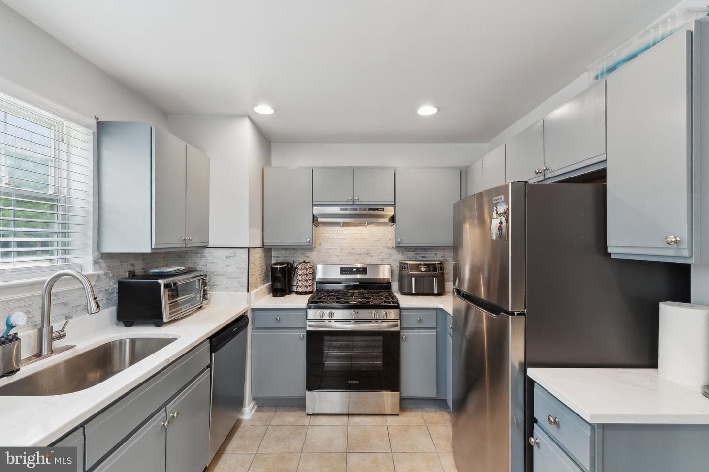 15609 Everglade Lane #f002 photo 8
