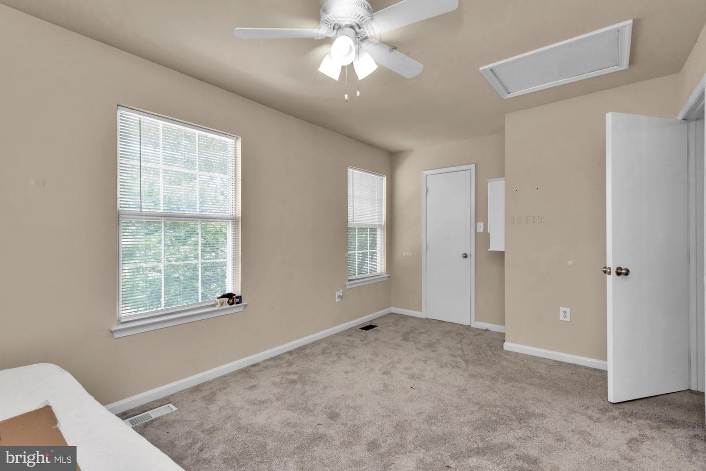 6029 Surrey Square Lane photo 16