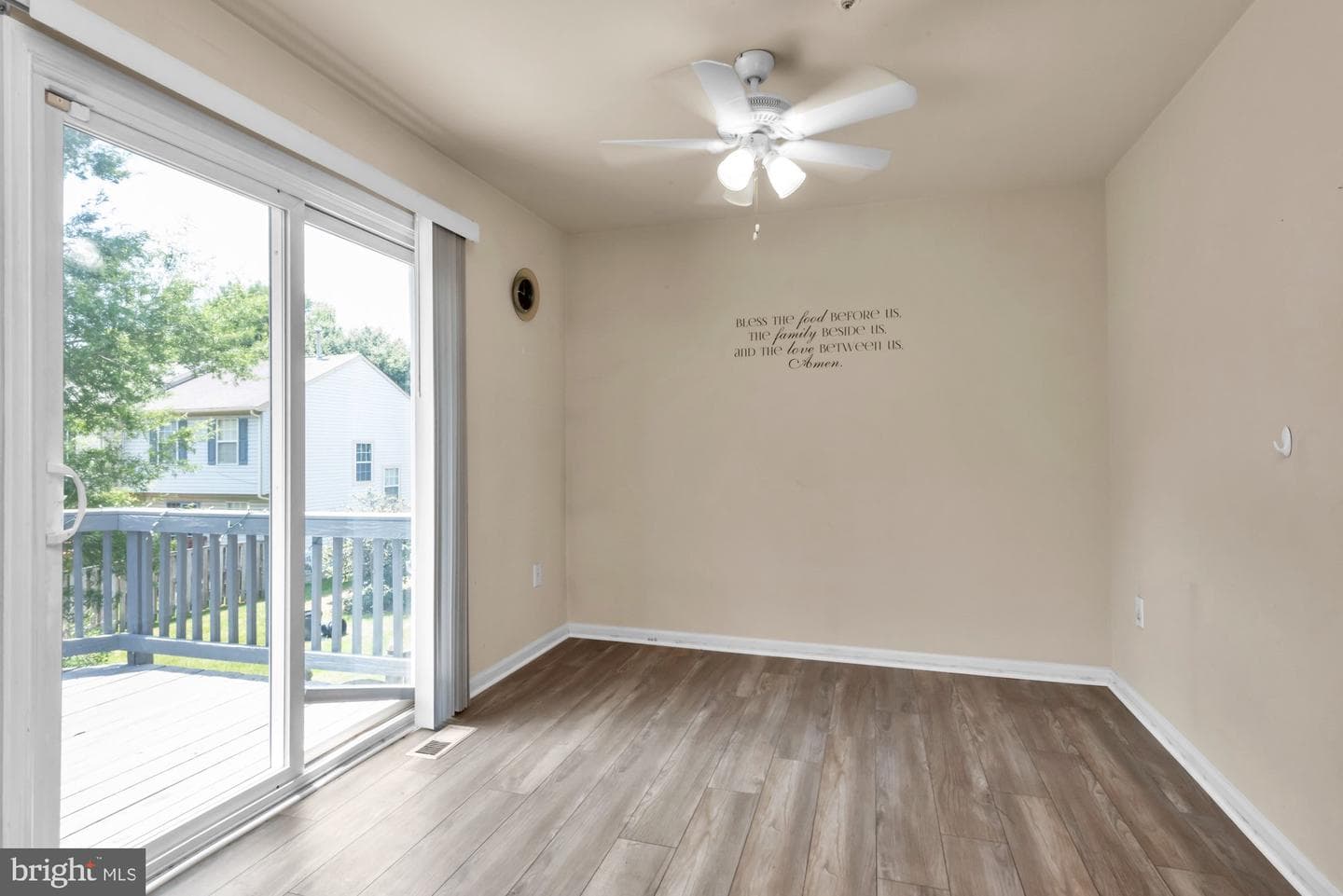 6029 Surrey Square Lane photo 9