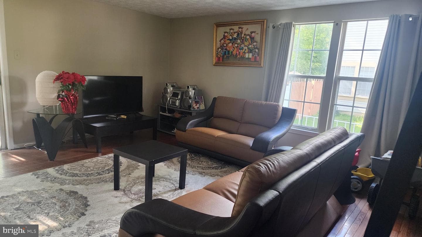 10614 Hockberry Way photo 2