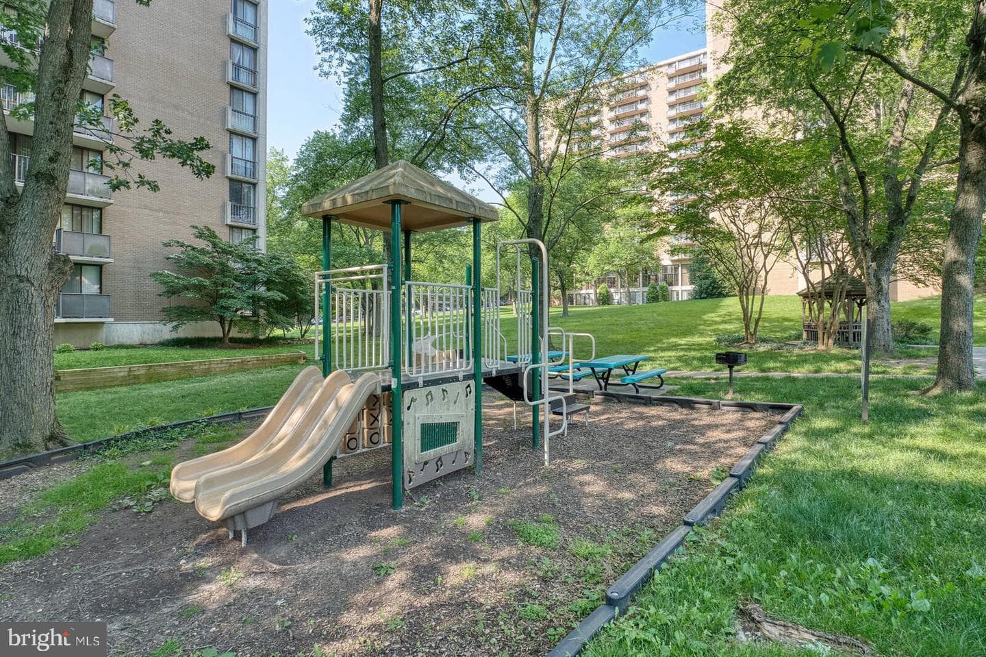 6100 Westchester Park Drive #l-06 photo 42