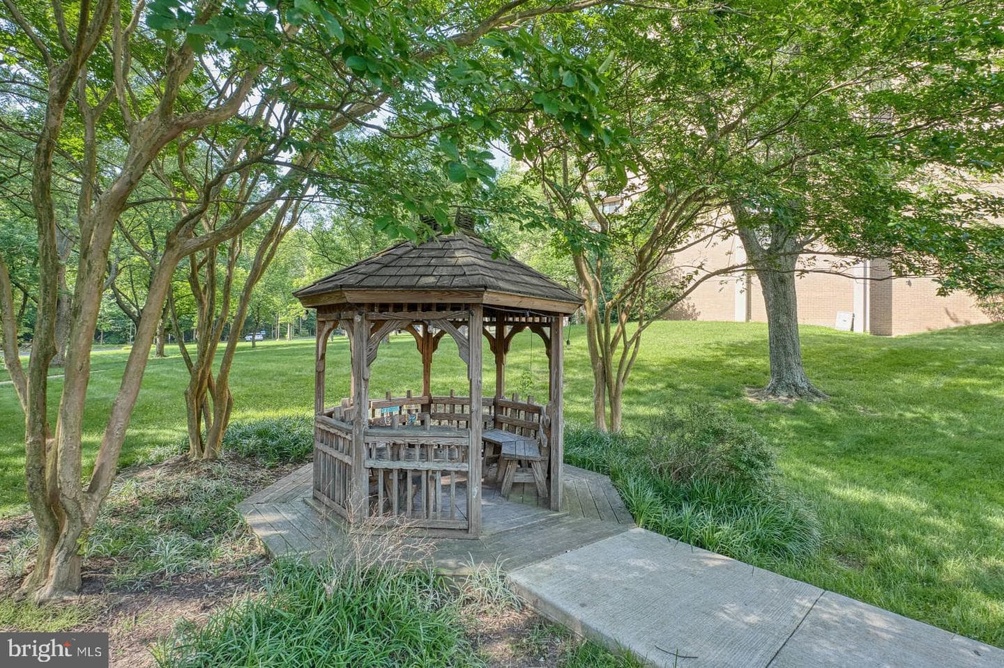 6100 Westchester Park Drive #l-06 photo 45