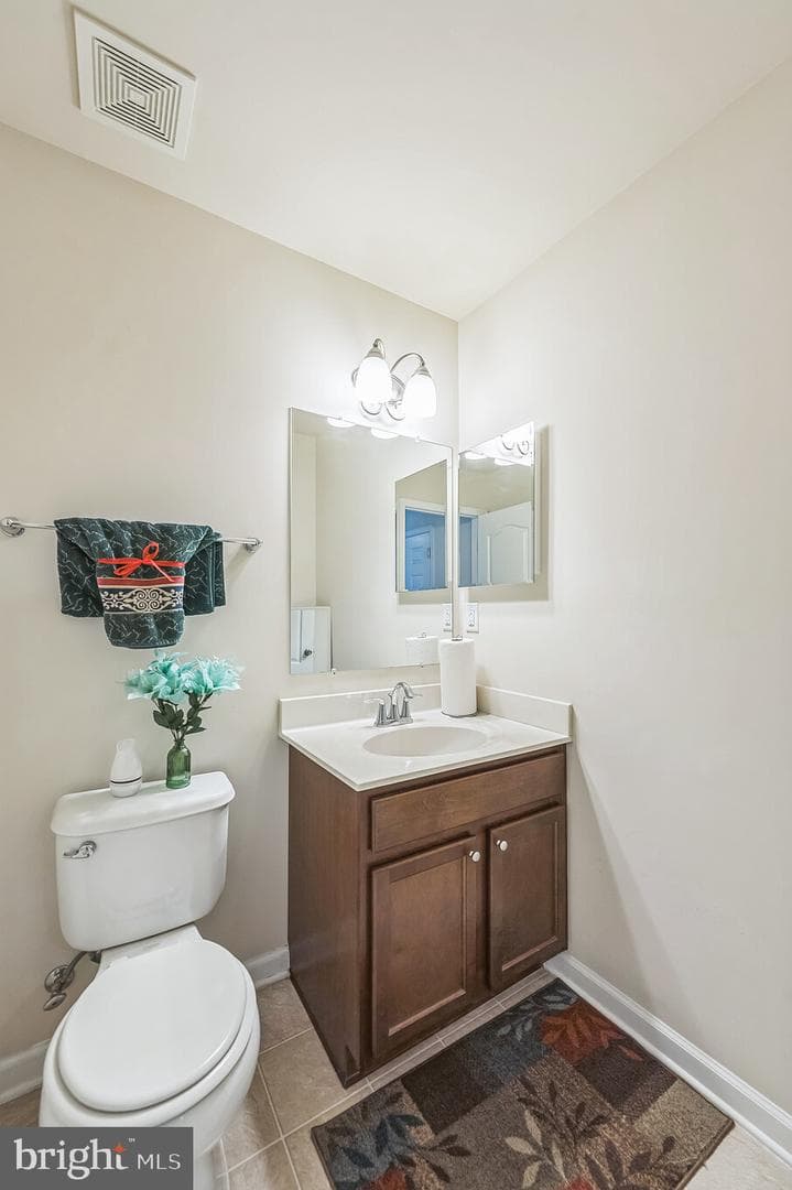 15214 N Berwick Lane photo 24