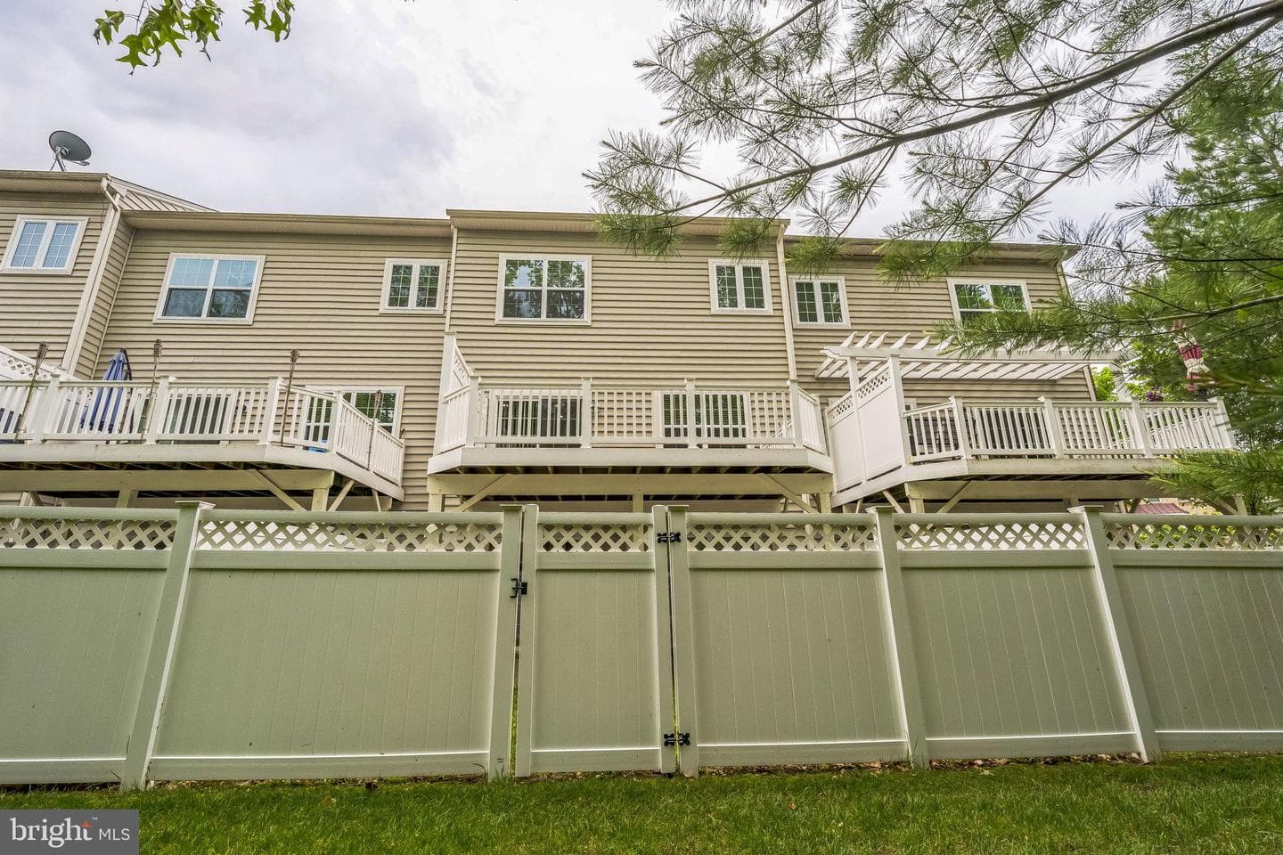 15214 N Berwick Lane photo 25