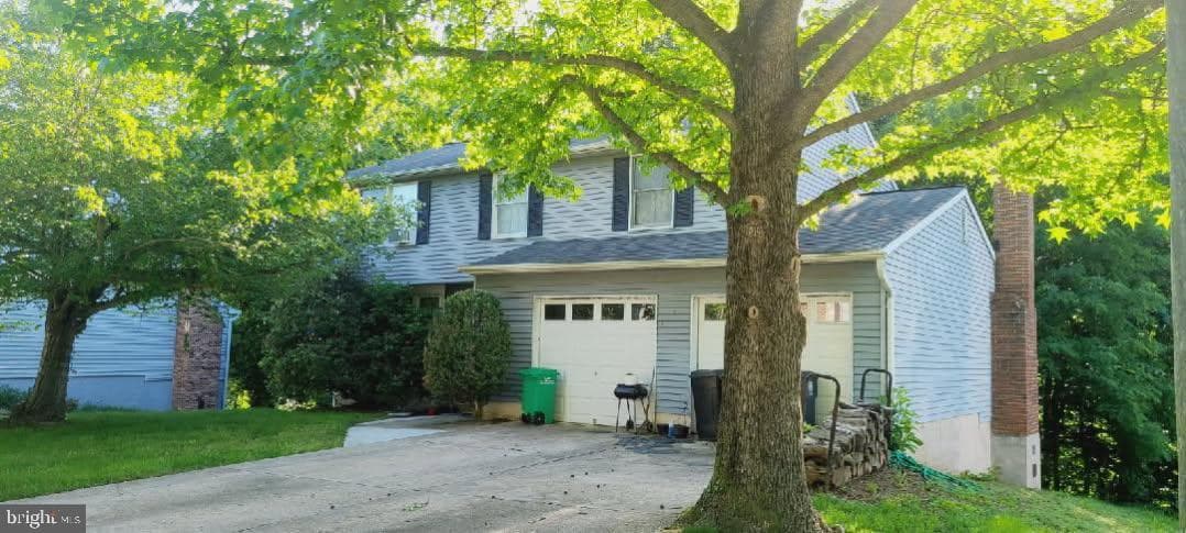 3317 Grayvine Lane photo 4