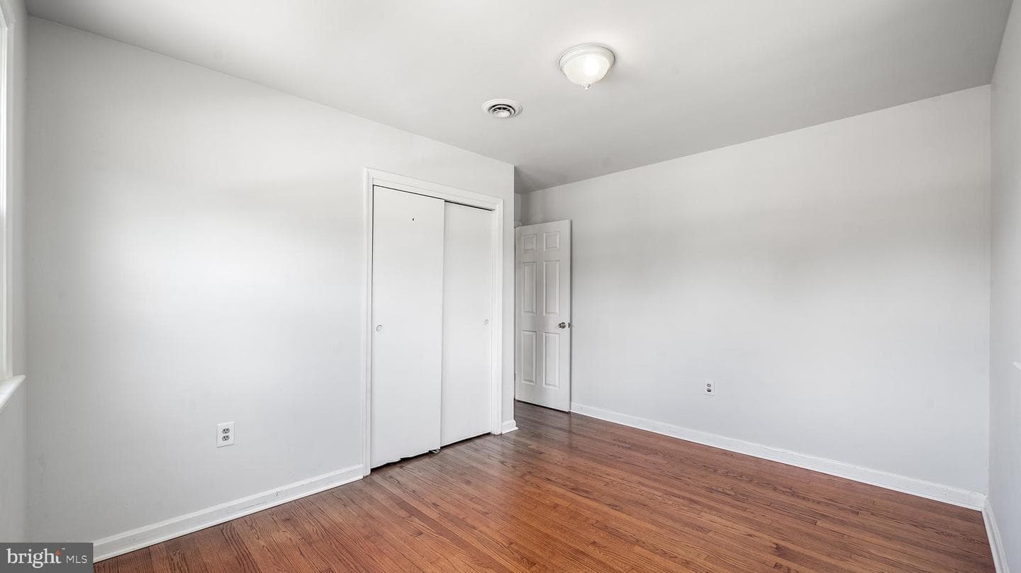 5909 Cable Avenue photo 20