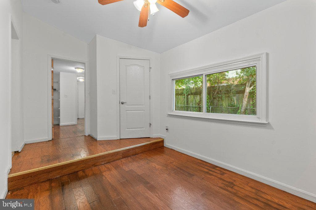 6824 Shepherd Street photo 20
