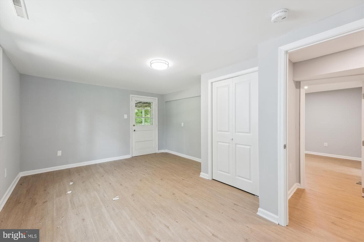 16401 Cambridge Court photo 19
