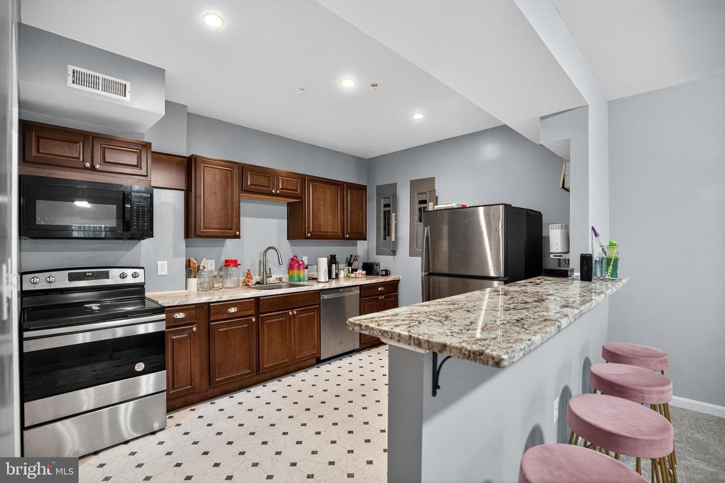 7009 Shagbark Court photo 41