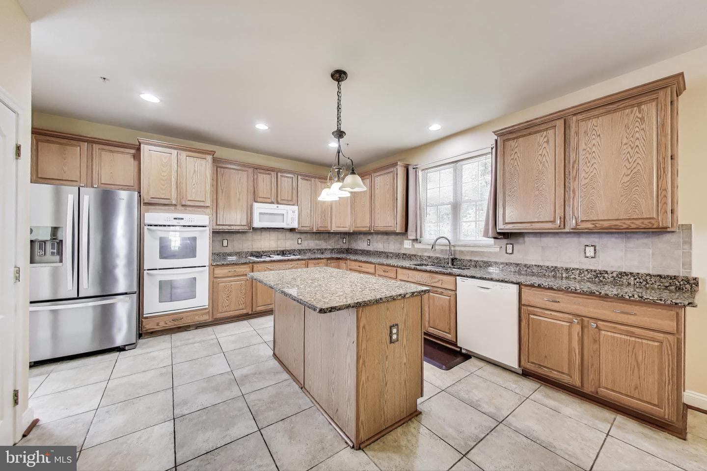 7009 Shagbark Court photo 9