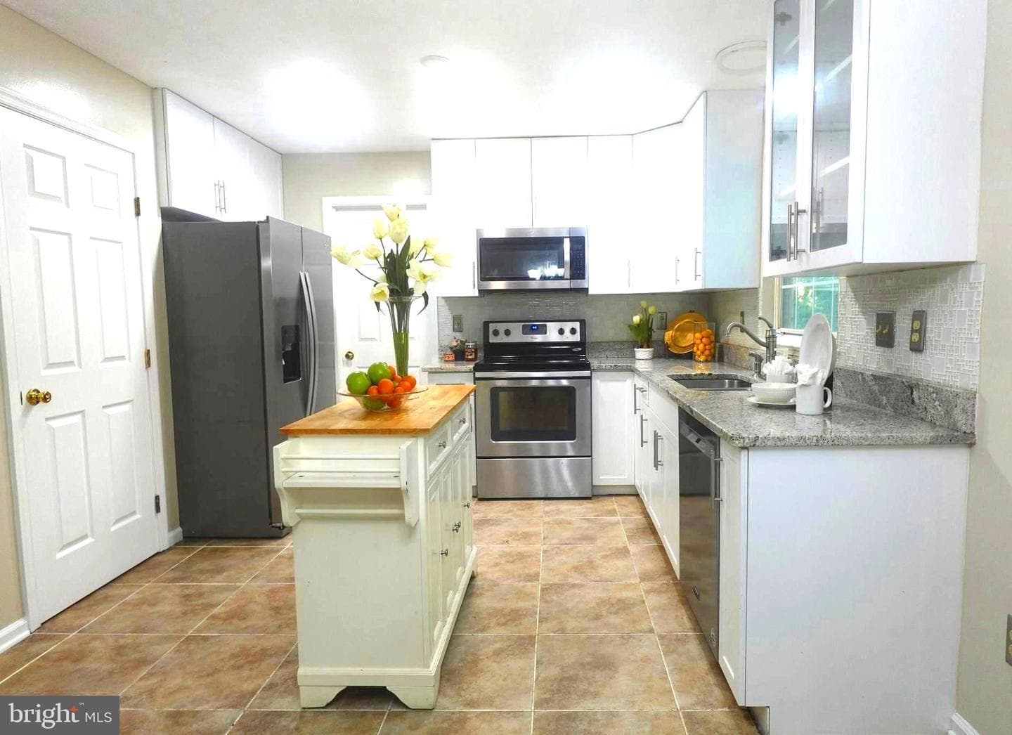 8307 Satinleaf Court photo 7
