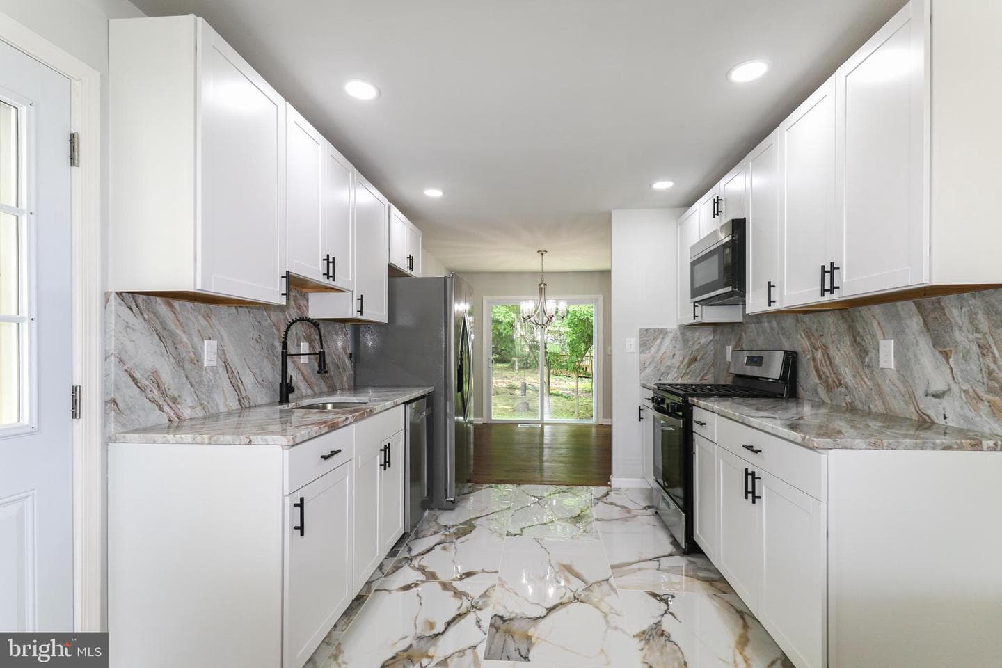 7009 Wood Thrush Drive photo 10