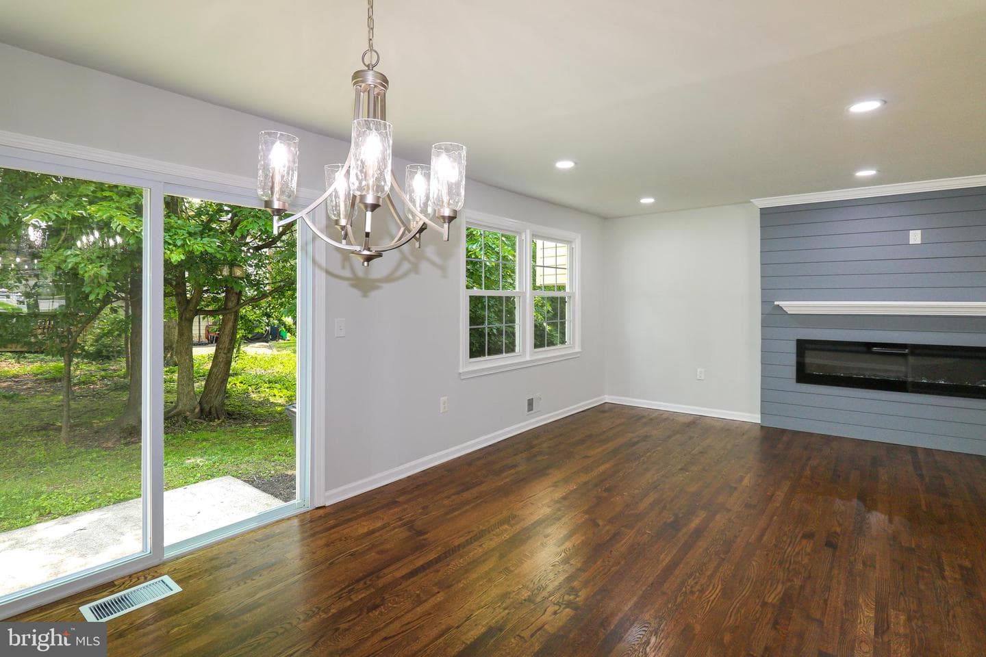 7009 Wood Thrush Drive photo 14
