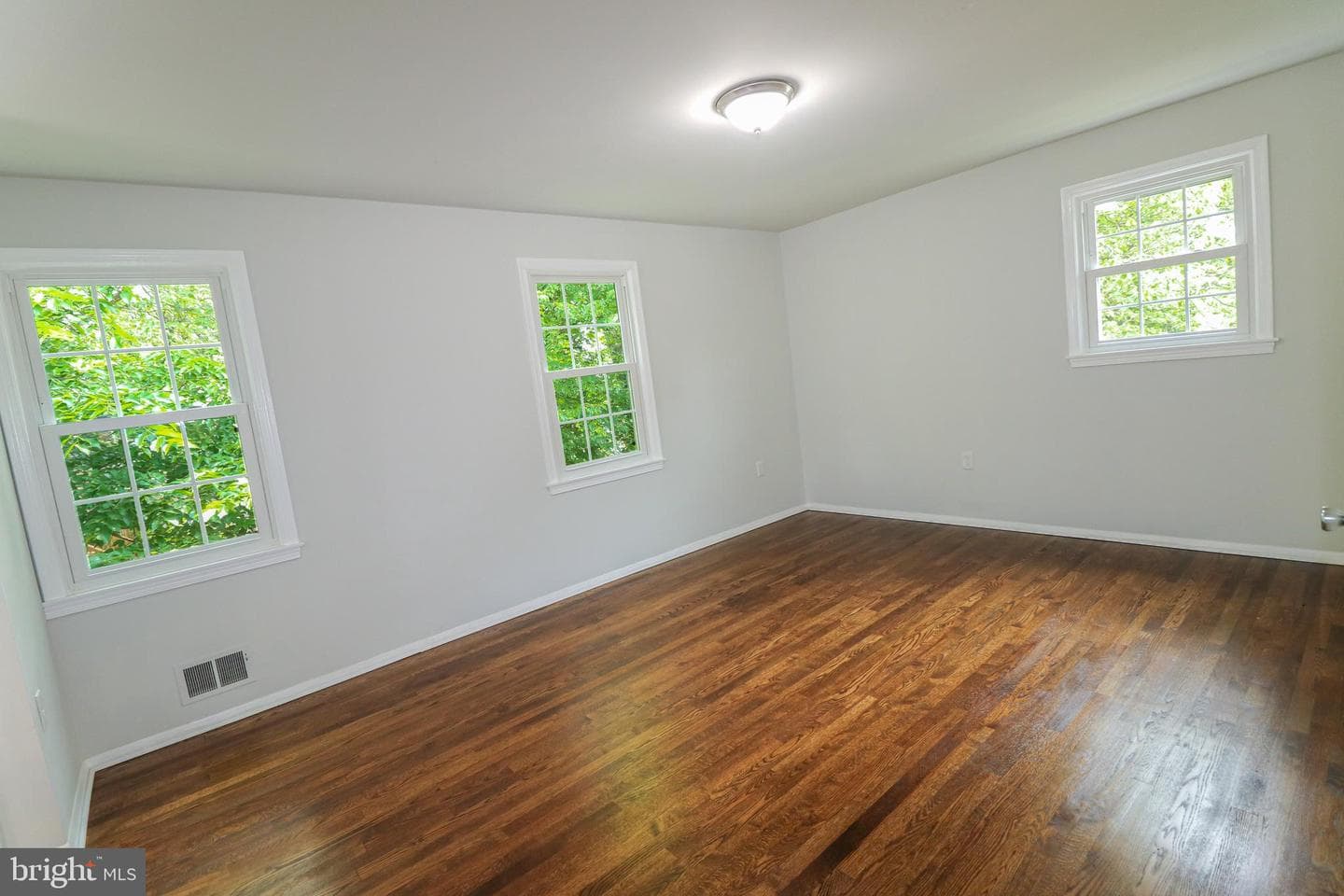 7009 Wood Thrush Drive photo 27