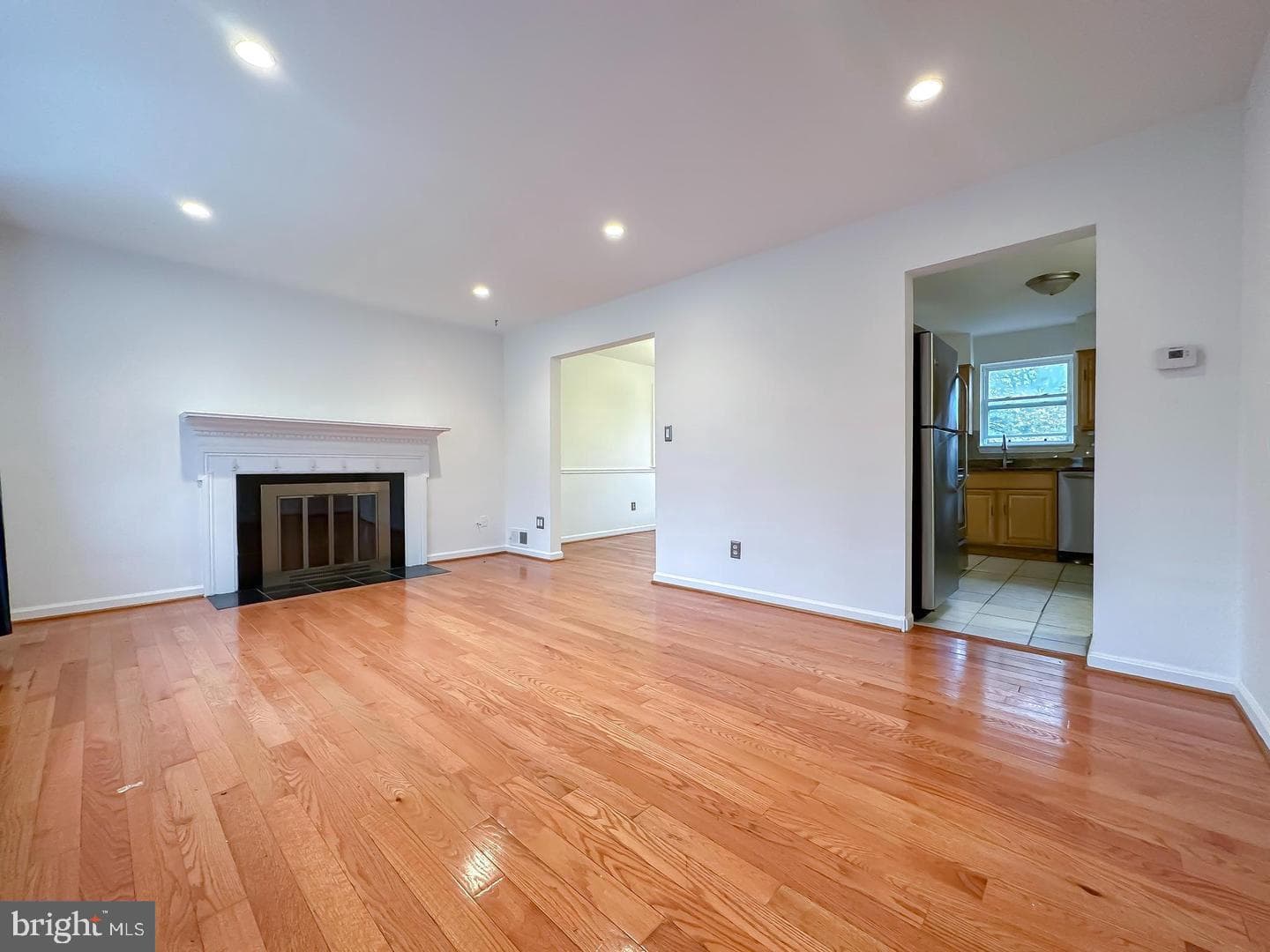 8432 Ravenswood Road photo 10