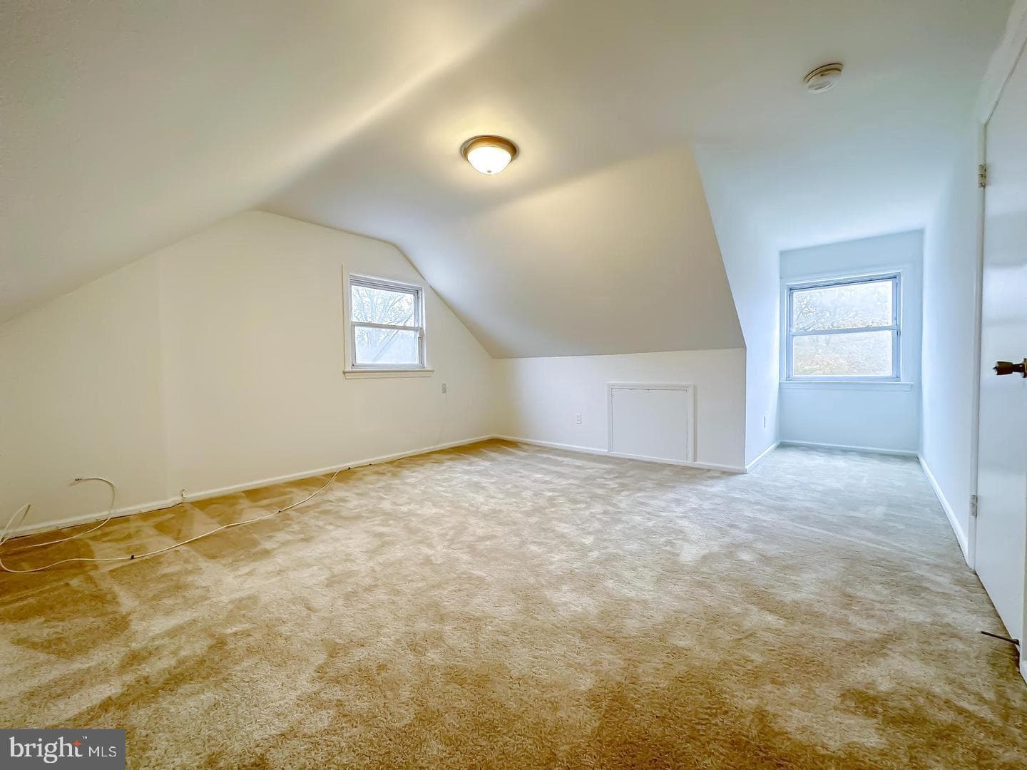 8432 Ravenswood Road photo 16