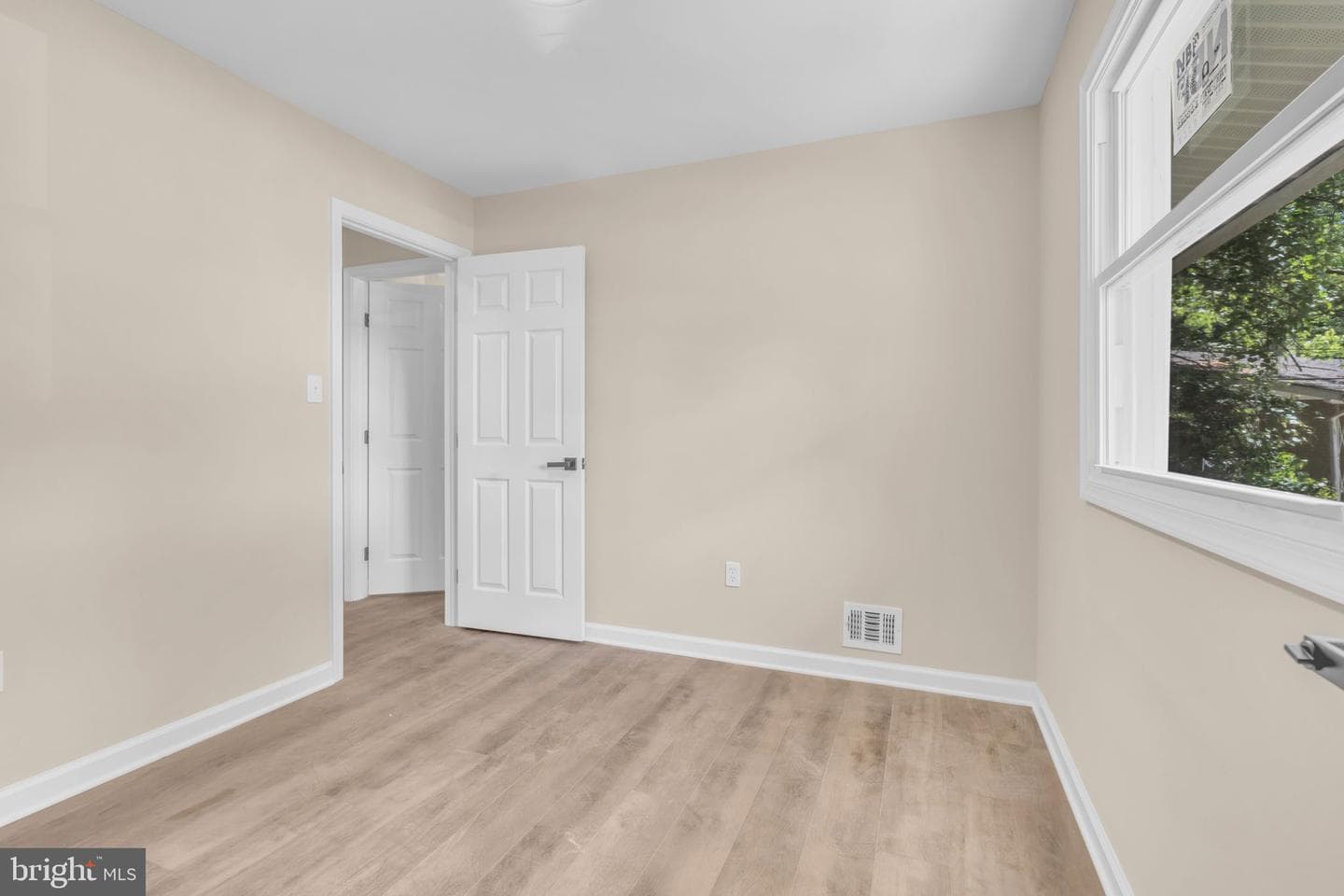 7100 Abbington Drive photo 27