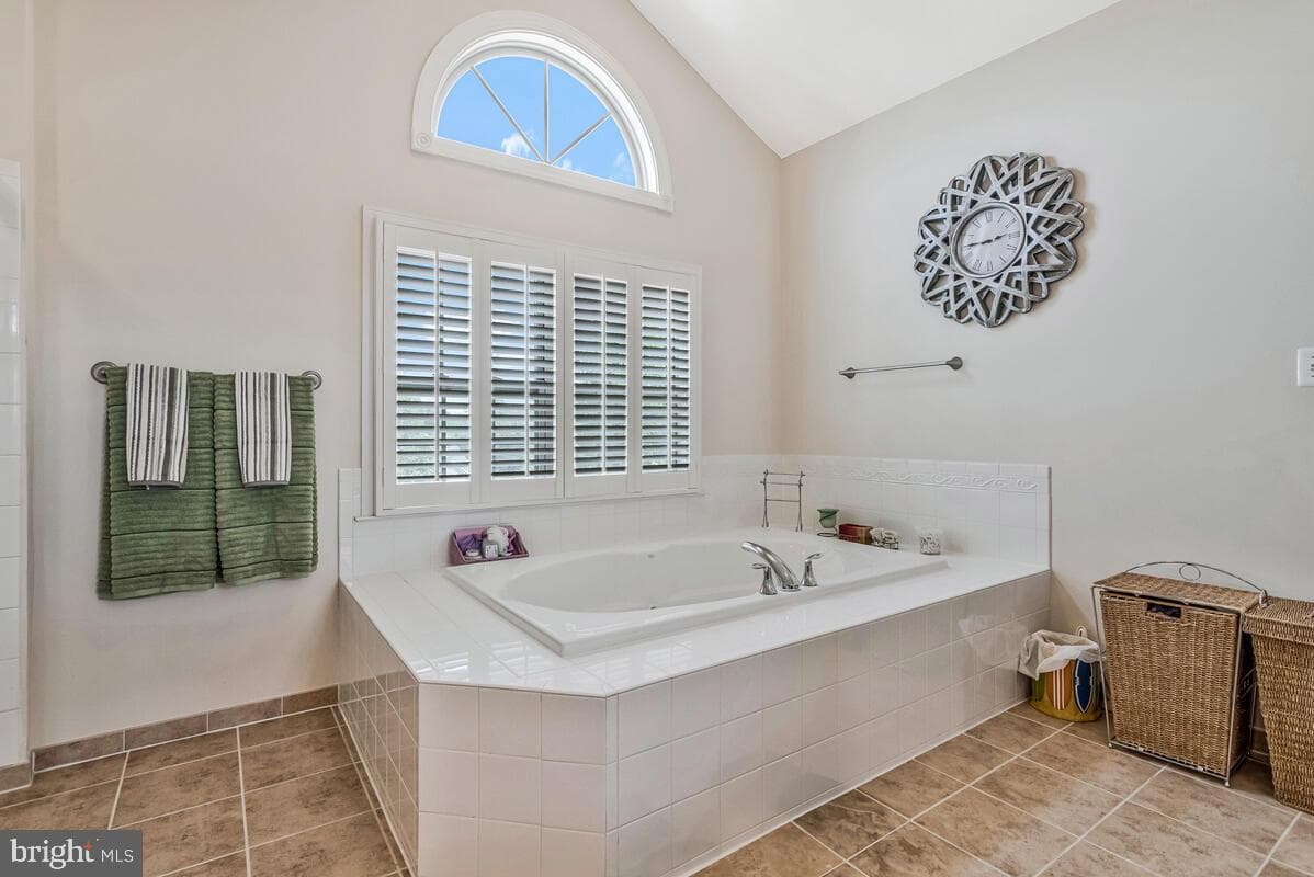 412 Stanwich Terrace photo 45