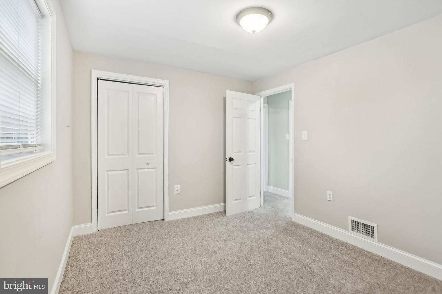 12816 Pine Tree Lane photo 20