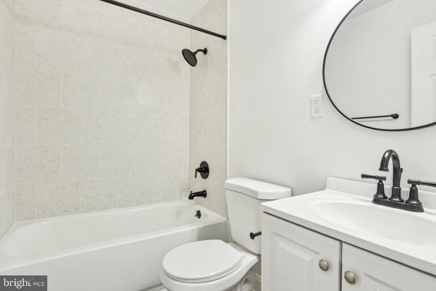 12816 Pine Tree Lane photo 28