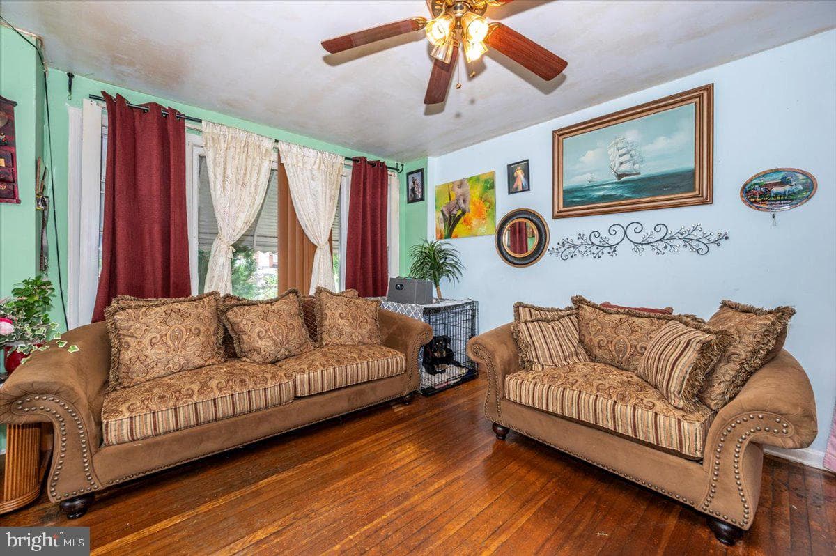 6612 Stockton Lane photo 4