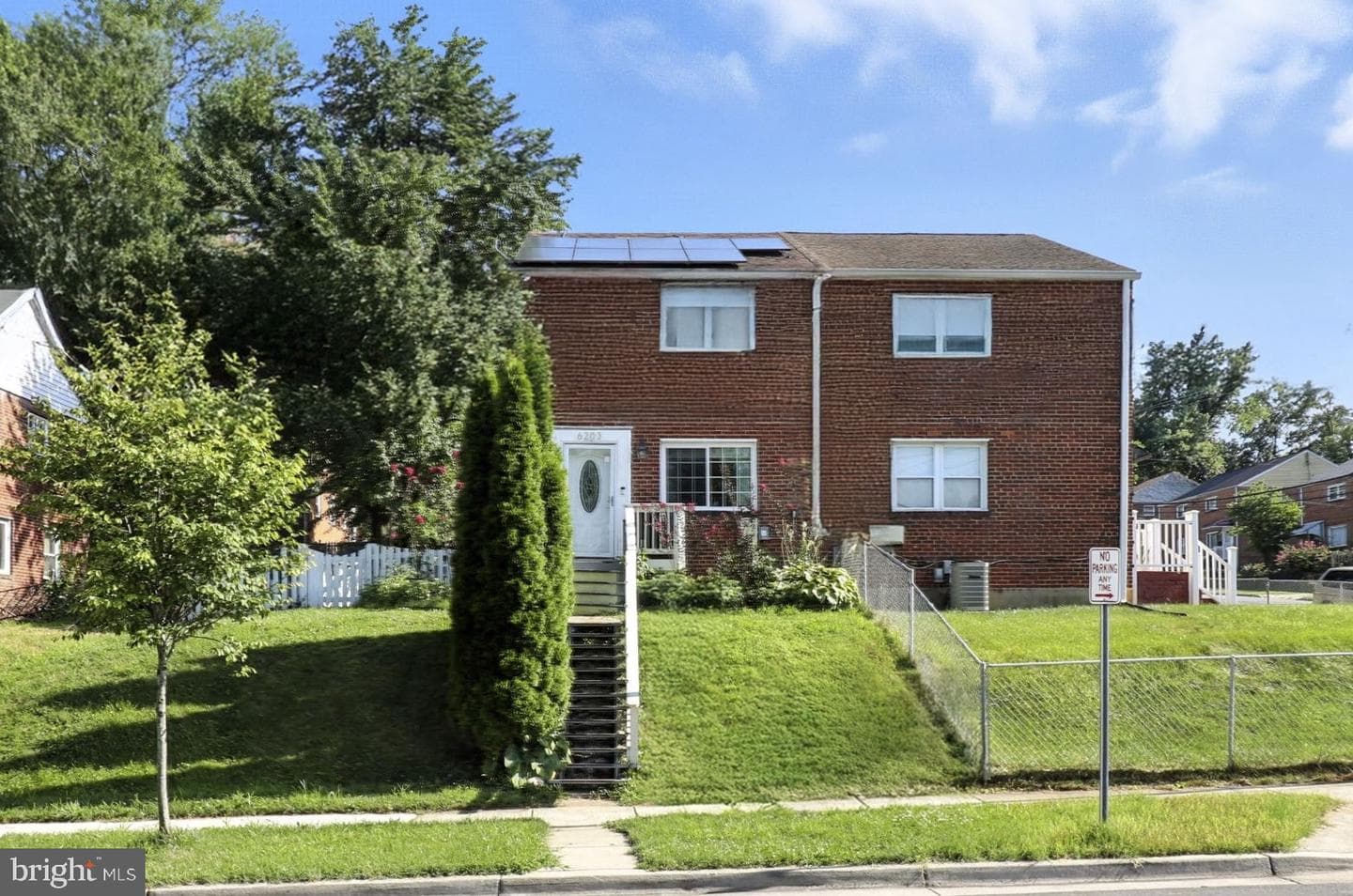 6203 Longfellow Street photo 1