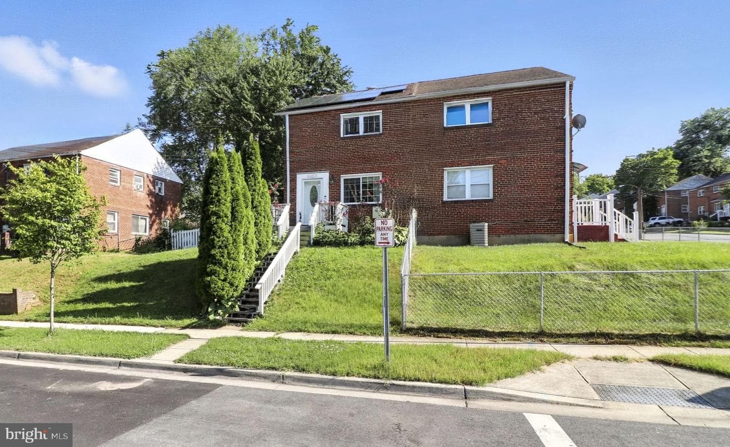 6203 Longfellow Street photo 2
