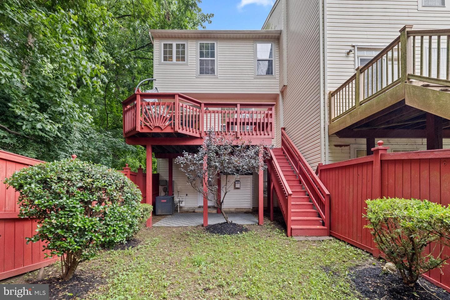 1712 Apple Blossom Court photo 20
