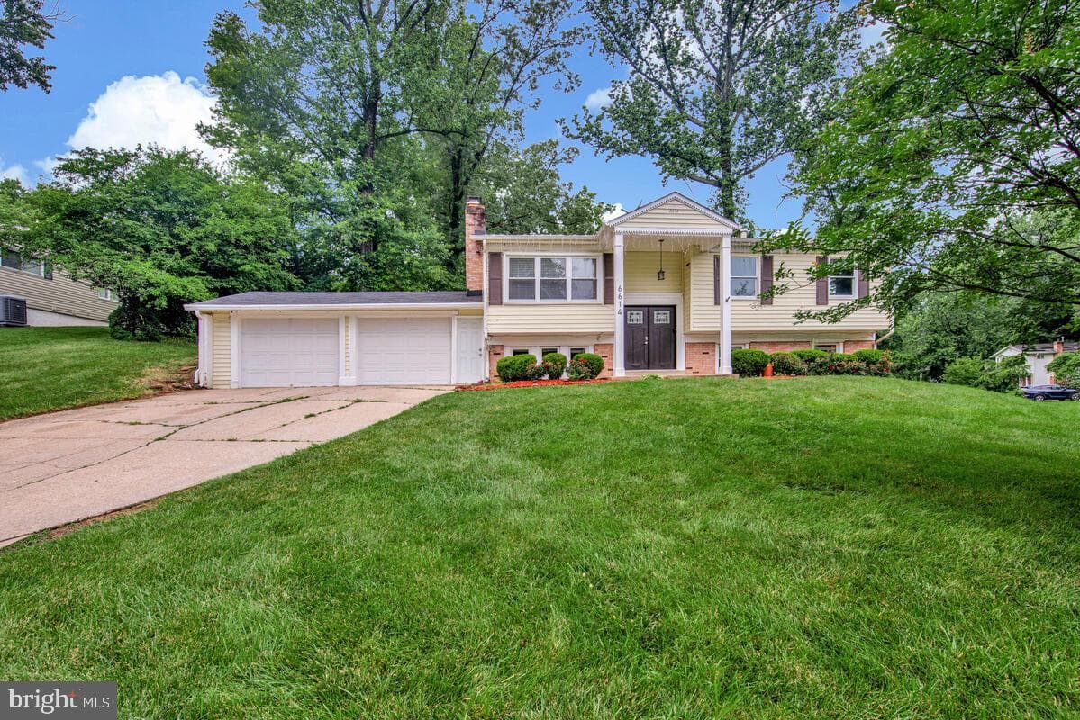 6614 McCahill Drive photo 4
