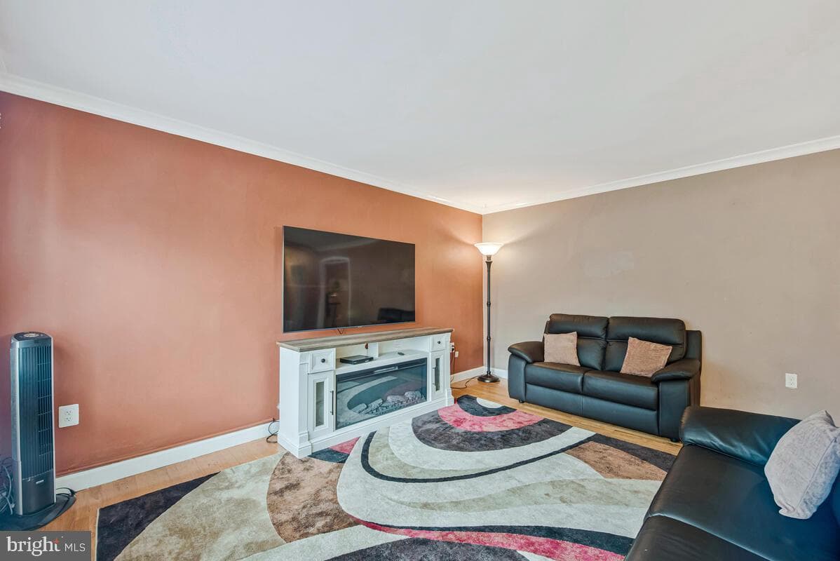 6614 McCahill Drive photo 8