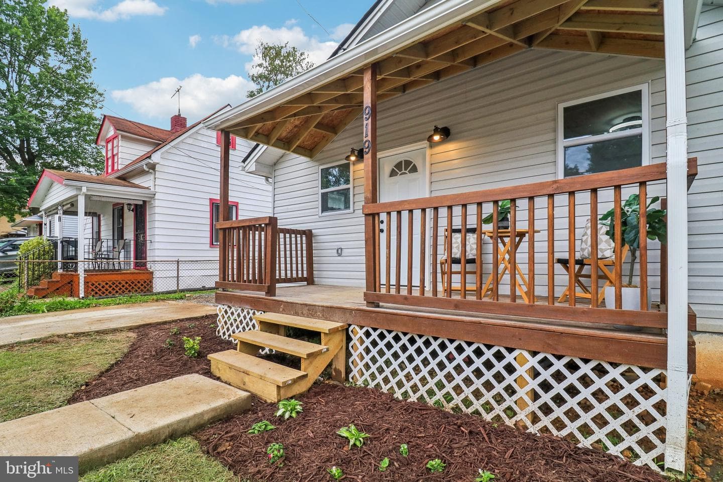 919 Mentor Avenue photo 6
