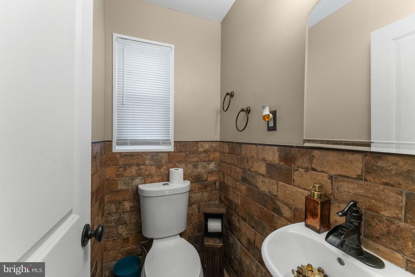 2409 Keating Street photo 12
