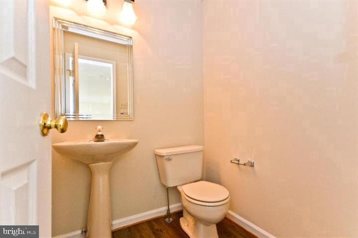 936 Millponds Court photo 8