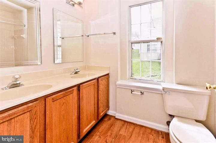 936 Millponds Court photo 9