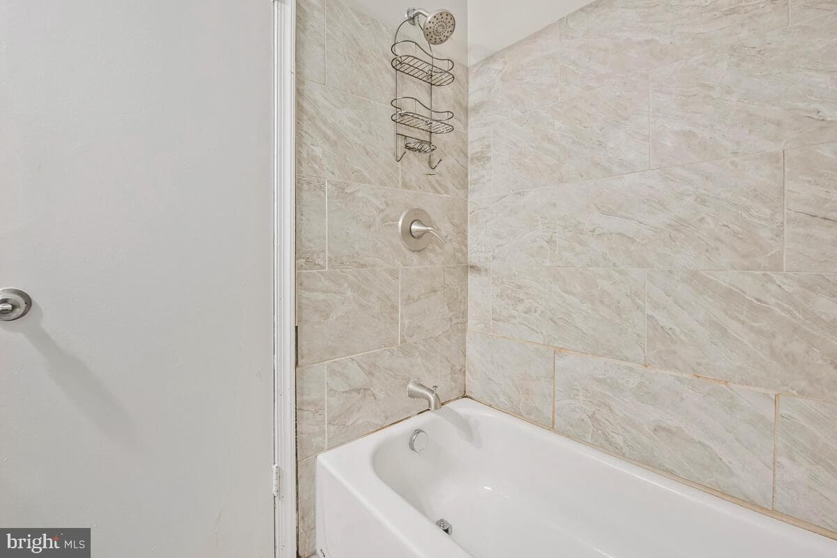 7122 Marbury Court photo 24