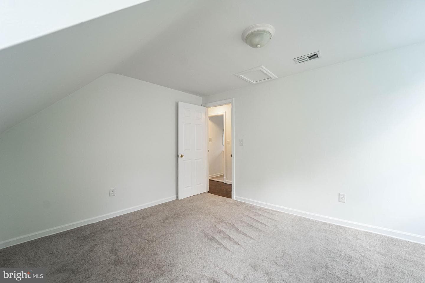 6202 Baltic Street photo 27