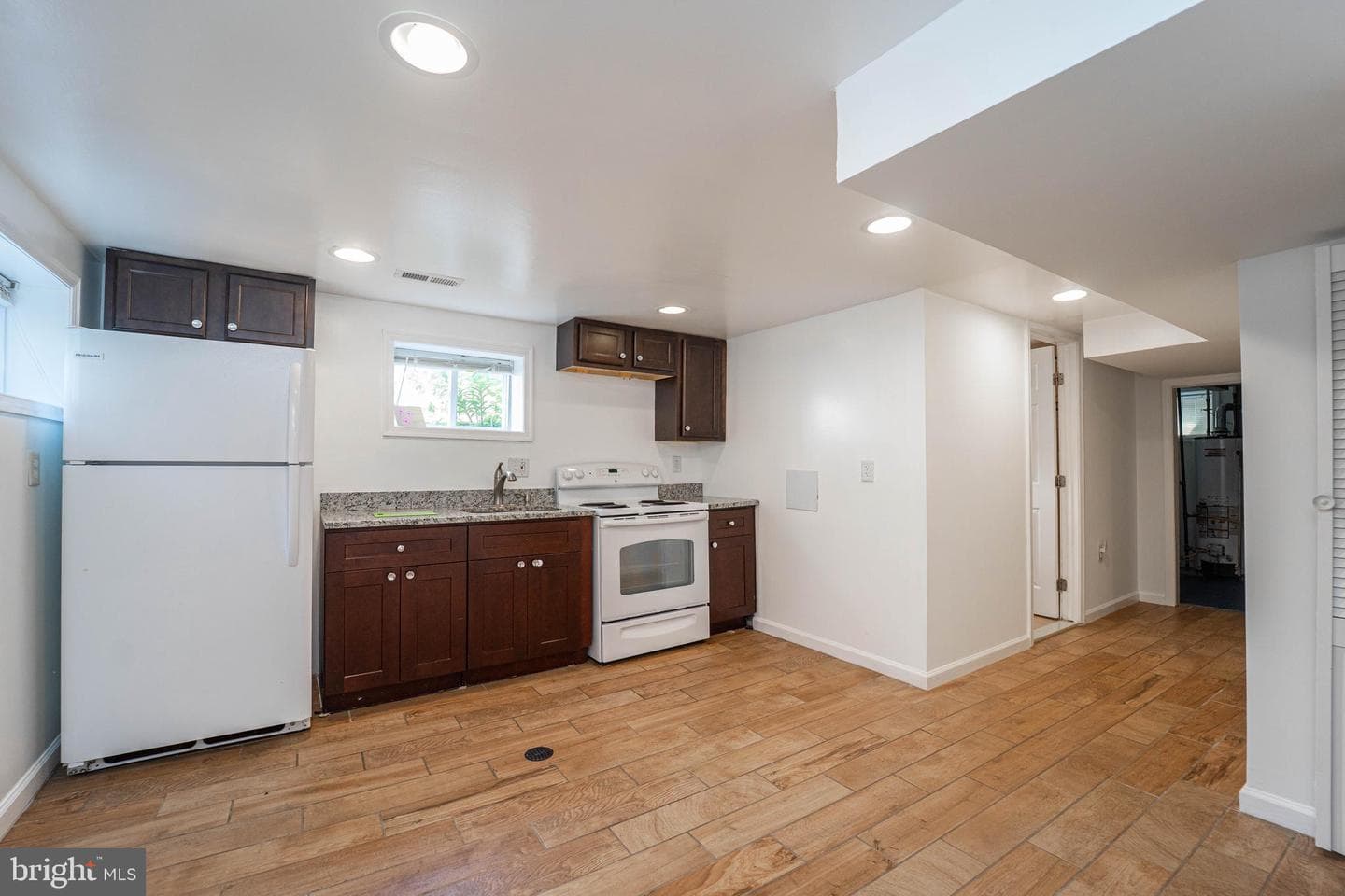 6202 Baltic Street photo 42