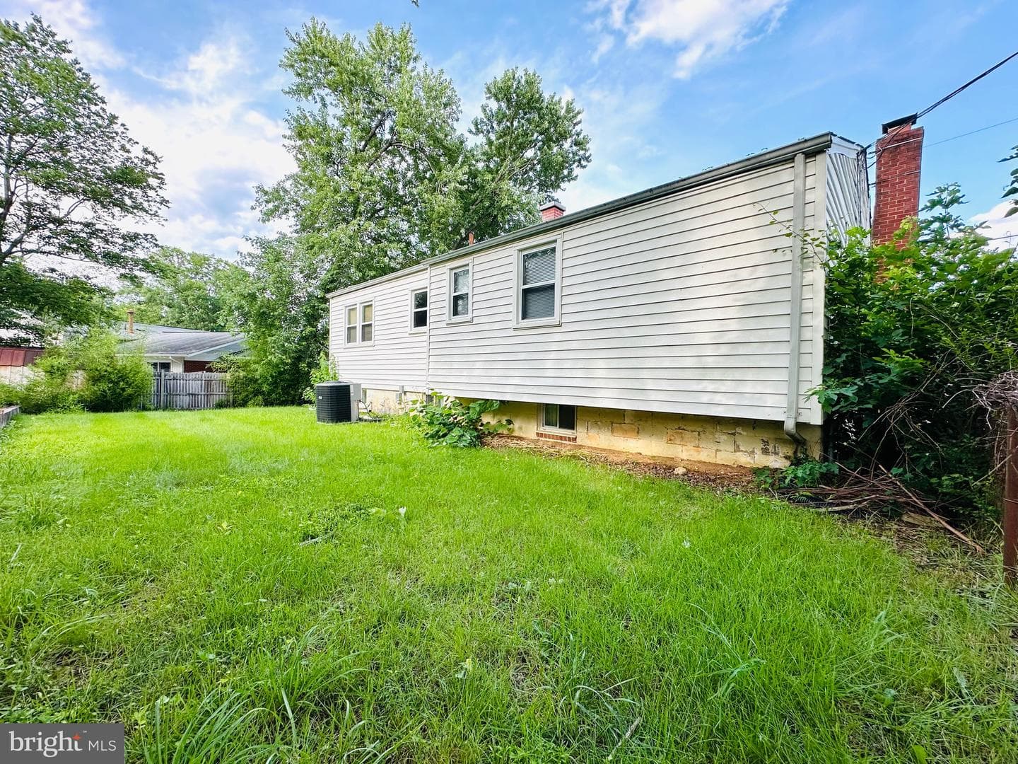 6730 Lamont Drive photo 8
