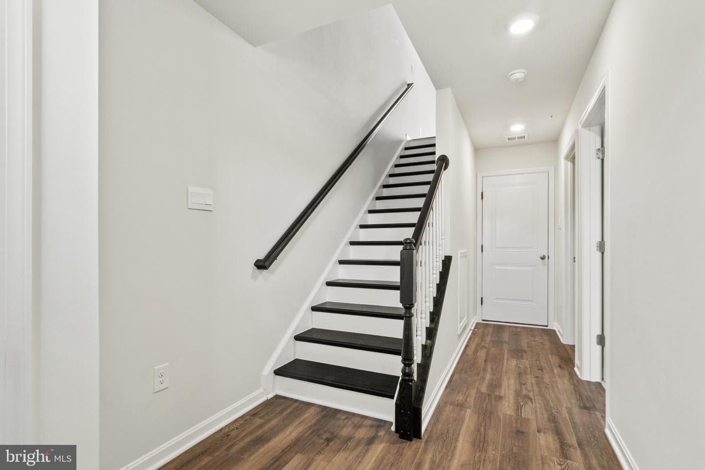 7413 Calm Retreat Boulevard photo 6