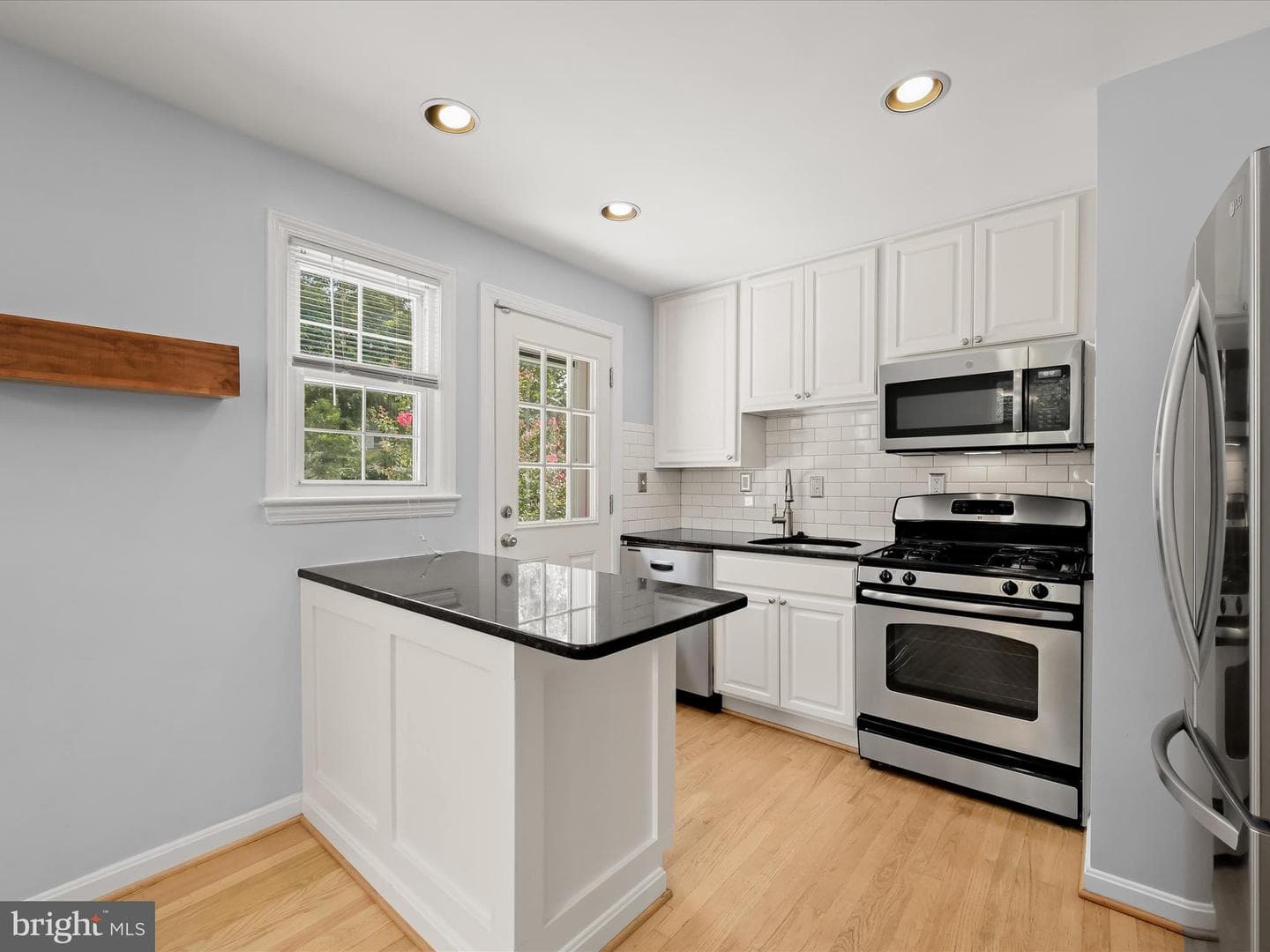 5100 Lackawanna Street photo 12