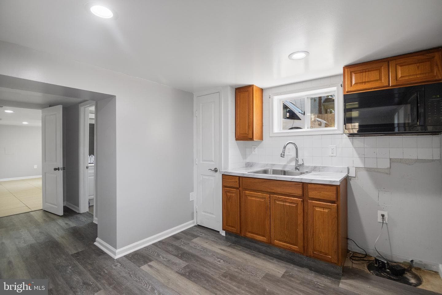 402 Dateleaf Avenue photo 17