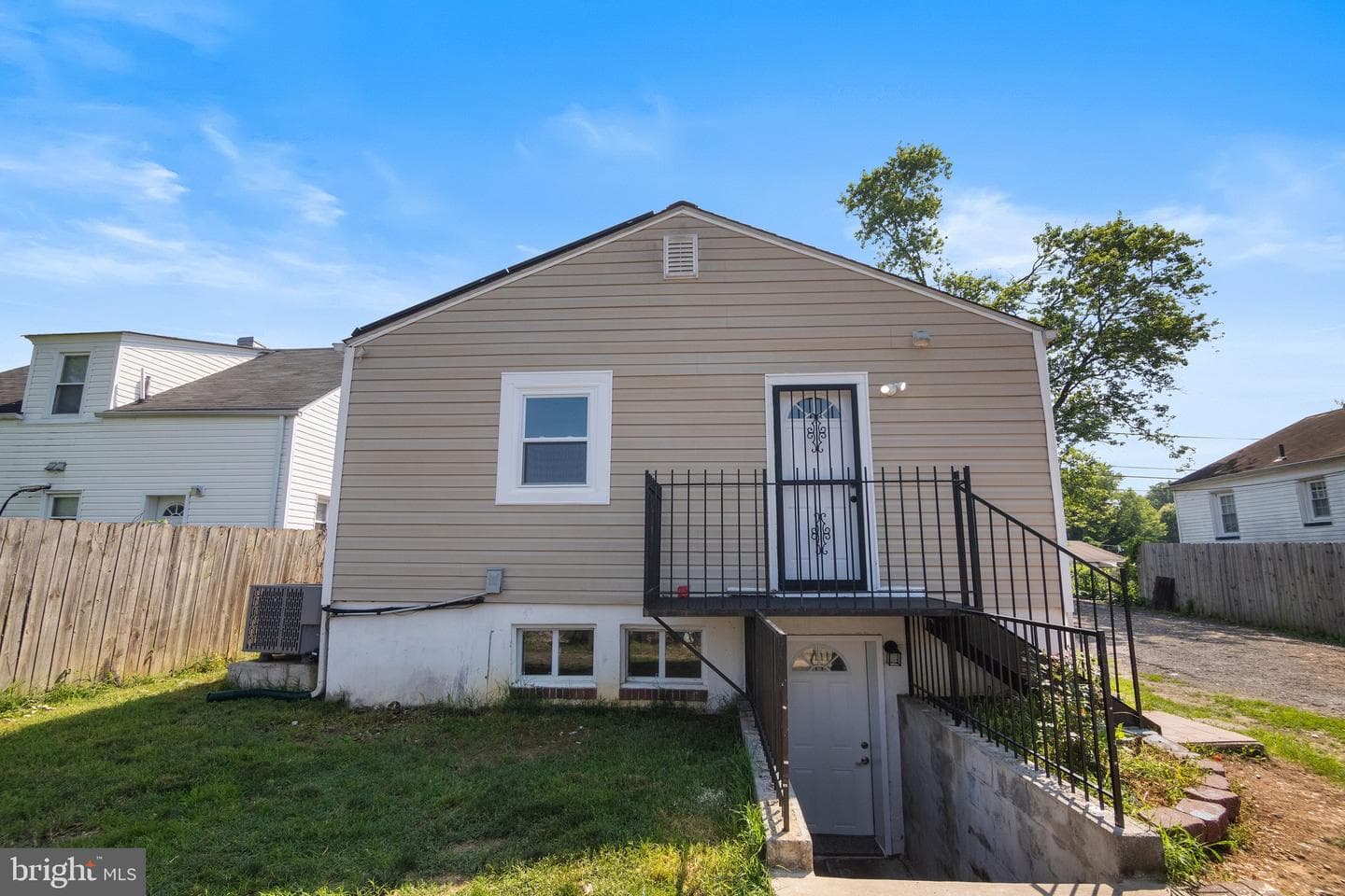 402 Dateleaf Avenue photo 22