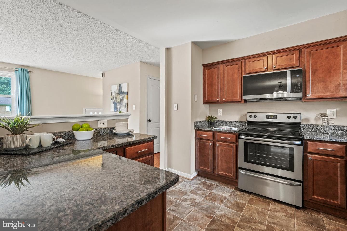 11010 Welch Street photo 6
