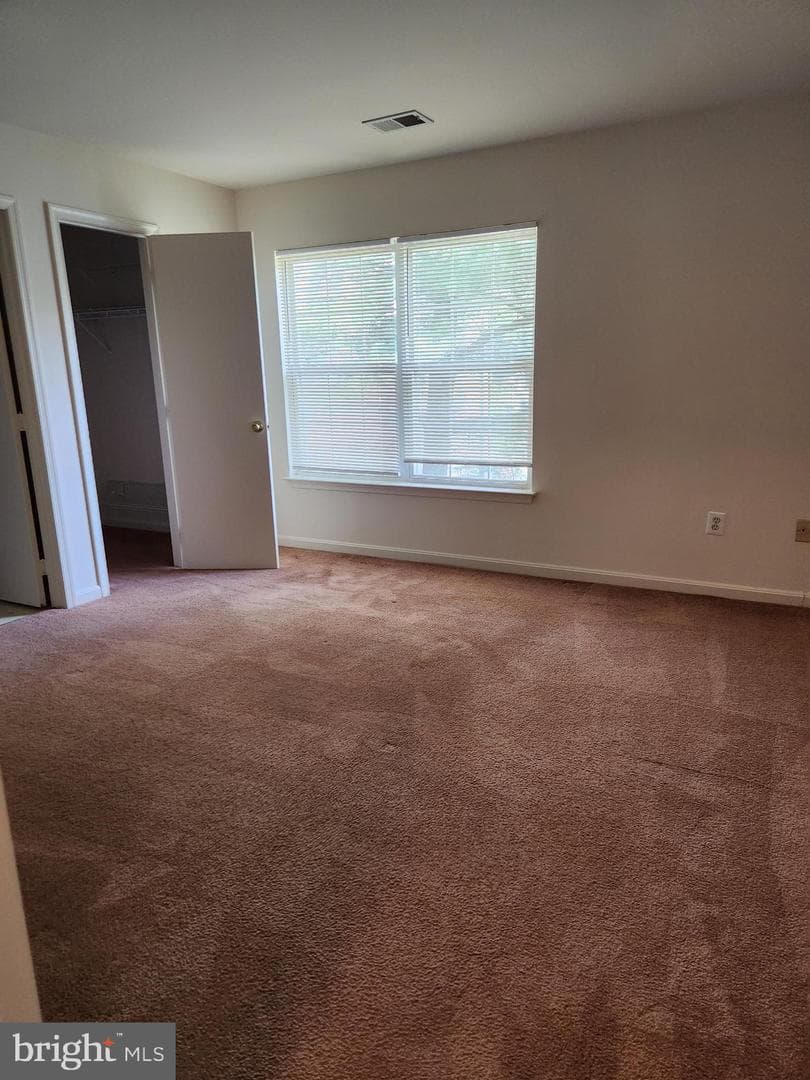 938 Newington Court photo 21