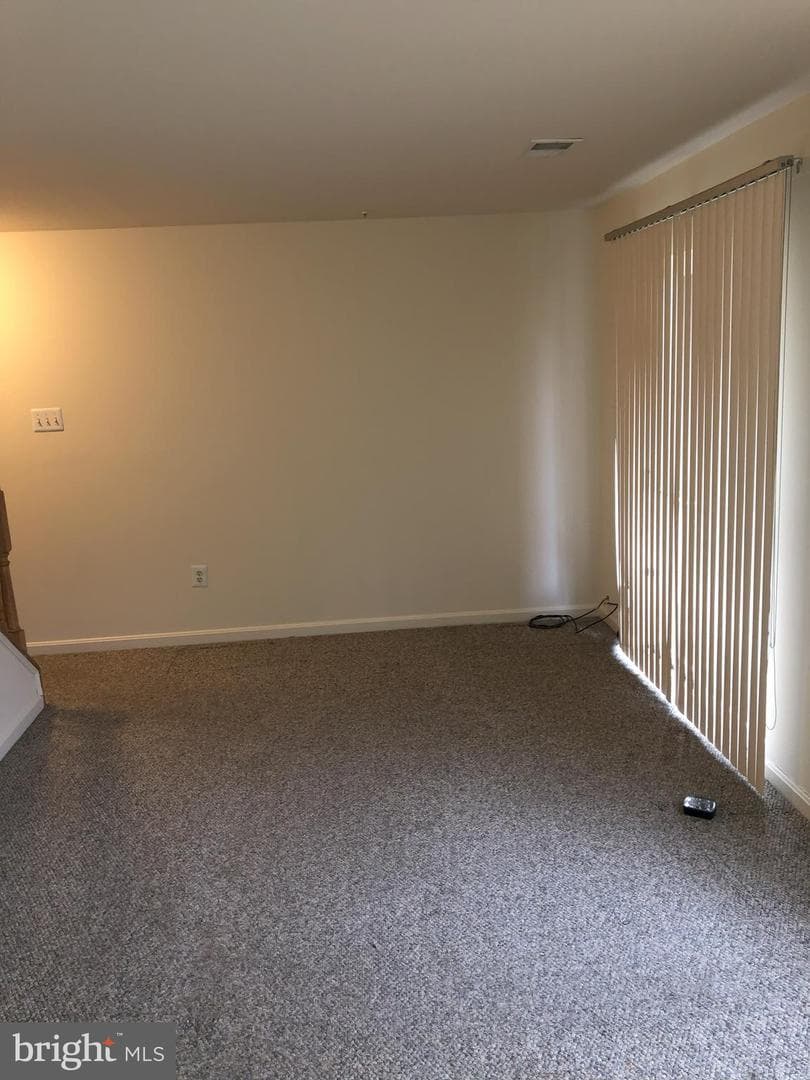 938 Newington Court photo 22