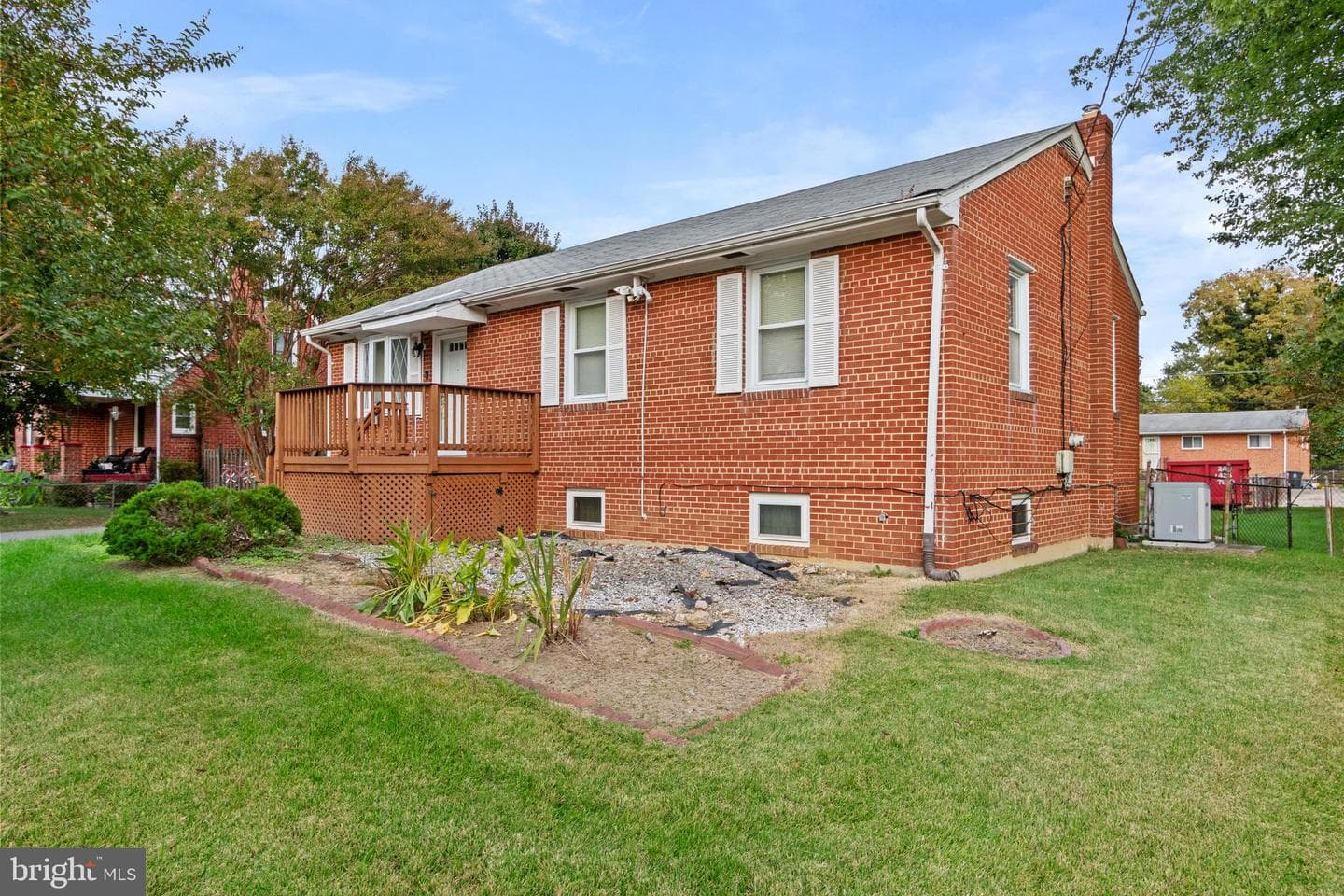 3002 Walters Lane photo 5